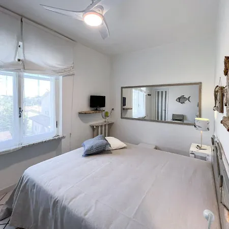 A Casa Di Enrico 3* بورتوفيرّايو